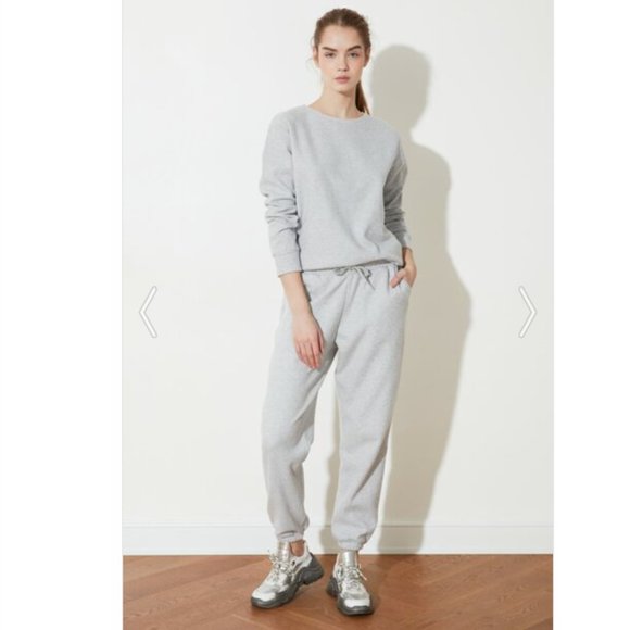Gray Comfort Basic Knitted Sweatpants - Picture 7 of 10